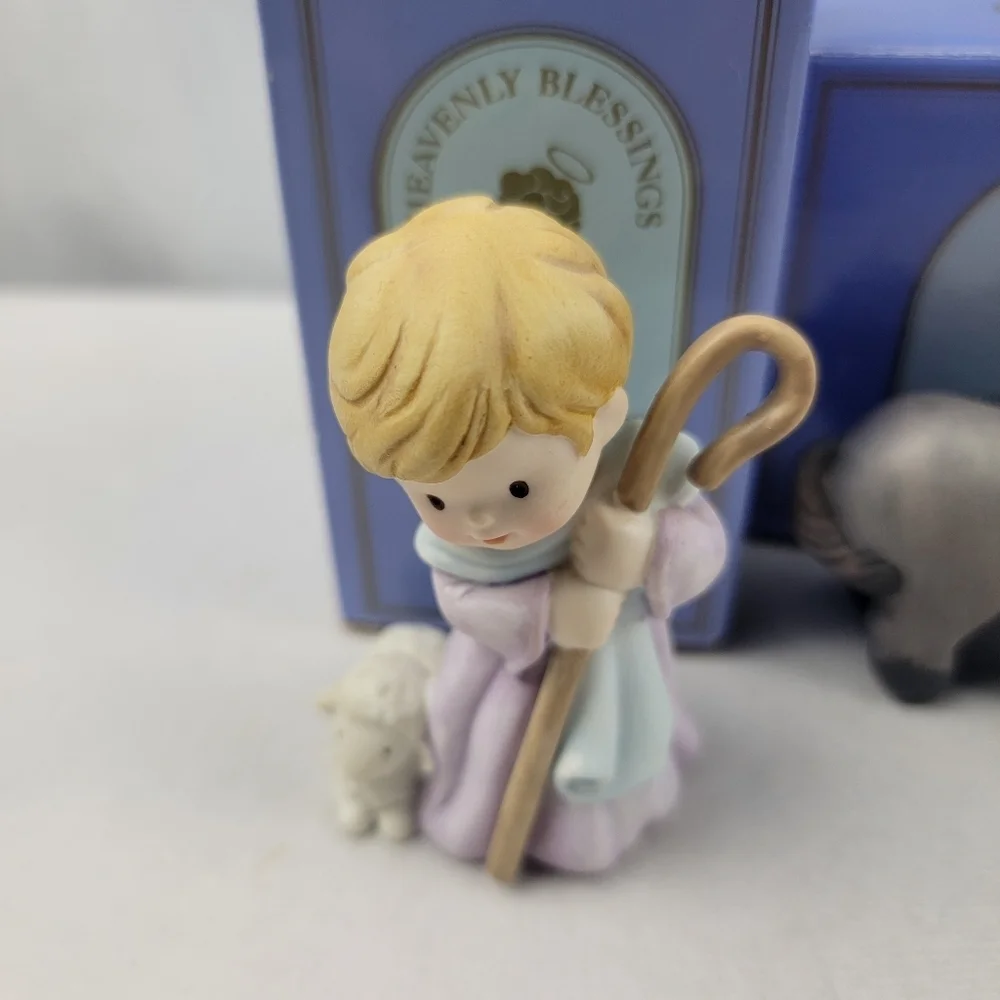 Avon Heavenly Blessings nativity collection Donkey Lane, Angel, Balthasar figure